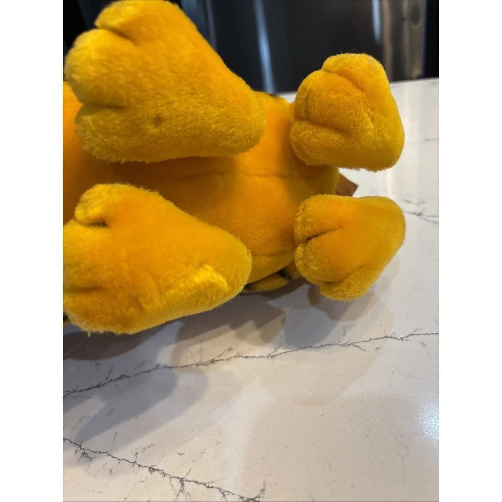 1981 Dakin Garfield Plush Cat Stuffed Animal Hard Plastic Sleepy Eyes